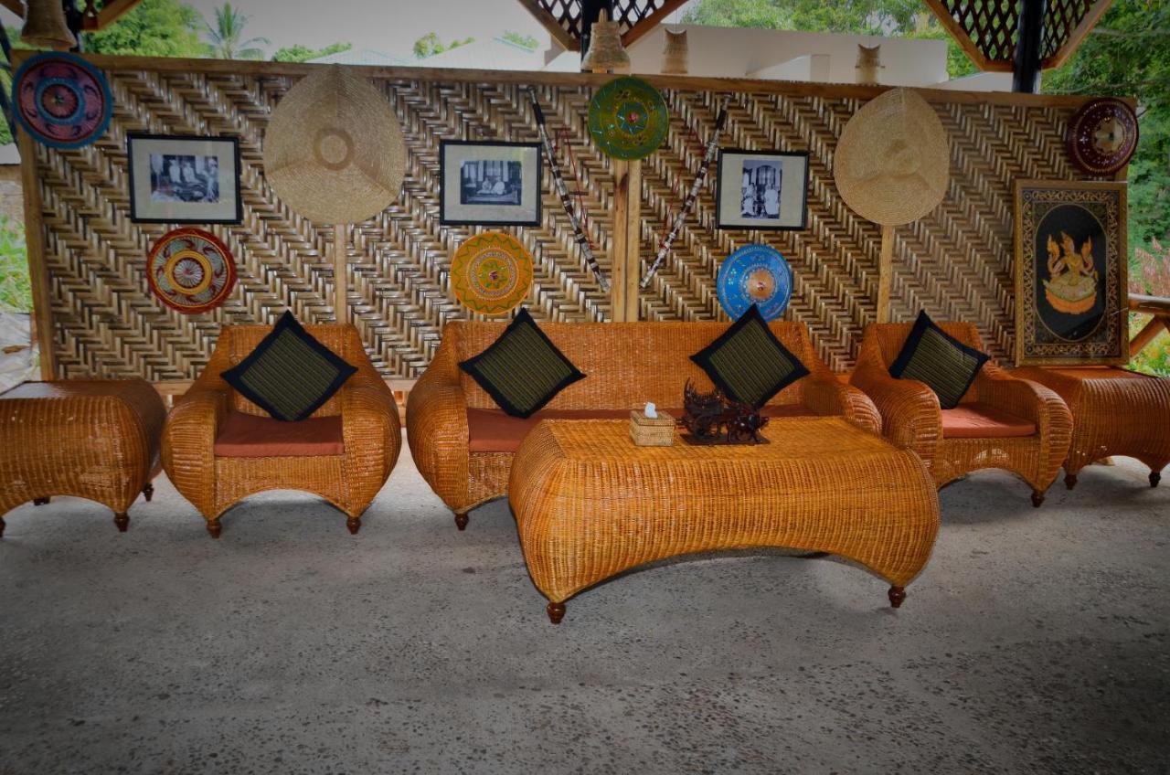 Tai House Resort Hsipaw Bagian luar foto